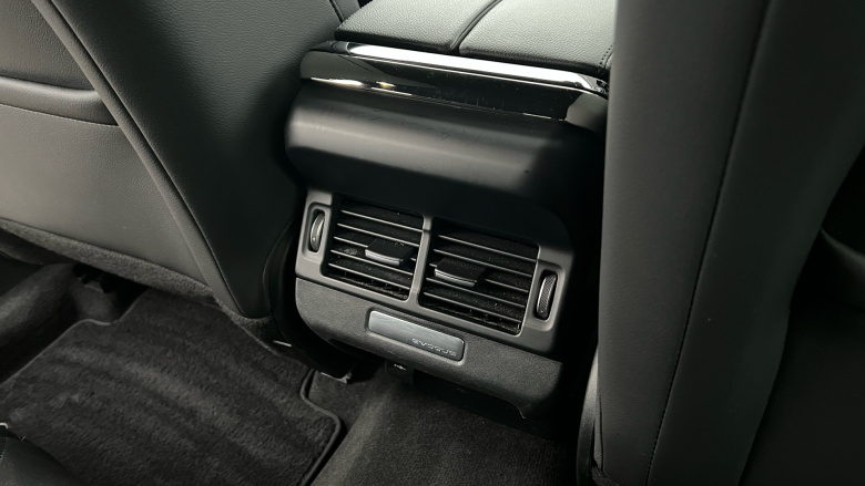 Land Rover Range Rover Evoque 1.5 P300e R-Dynamic SE 5dr Auto Hatchback